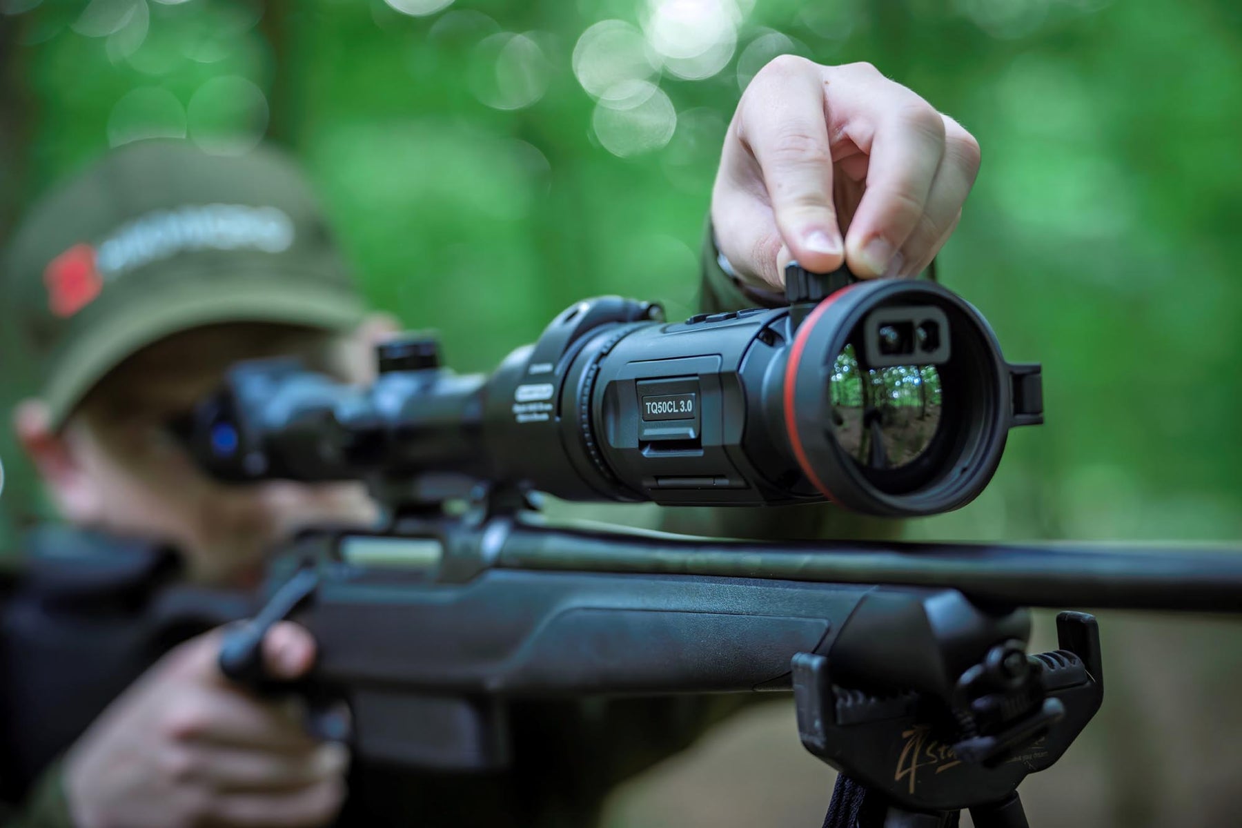 3 Things You Need to Know Before Purchasing a Thermal Clip-On Adaptor