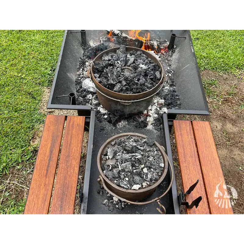 Iron and Fire Extended Camp Oven Pit with Coals