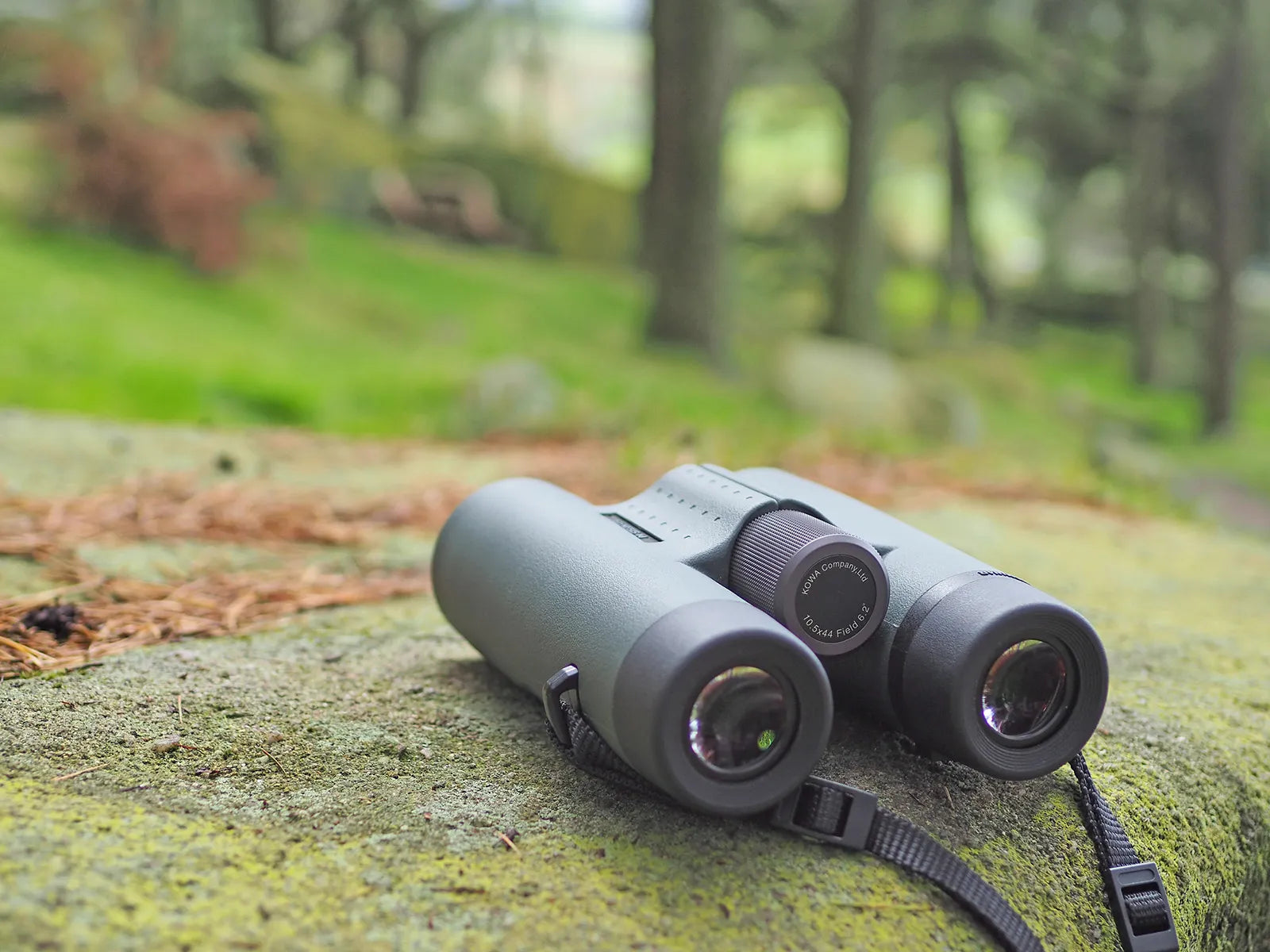 Kowa Genesis 10.5x44 Binoculars Feature